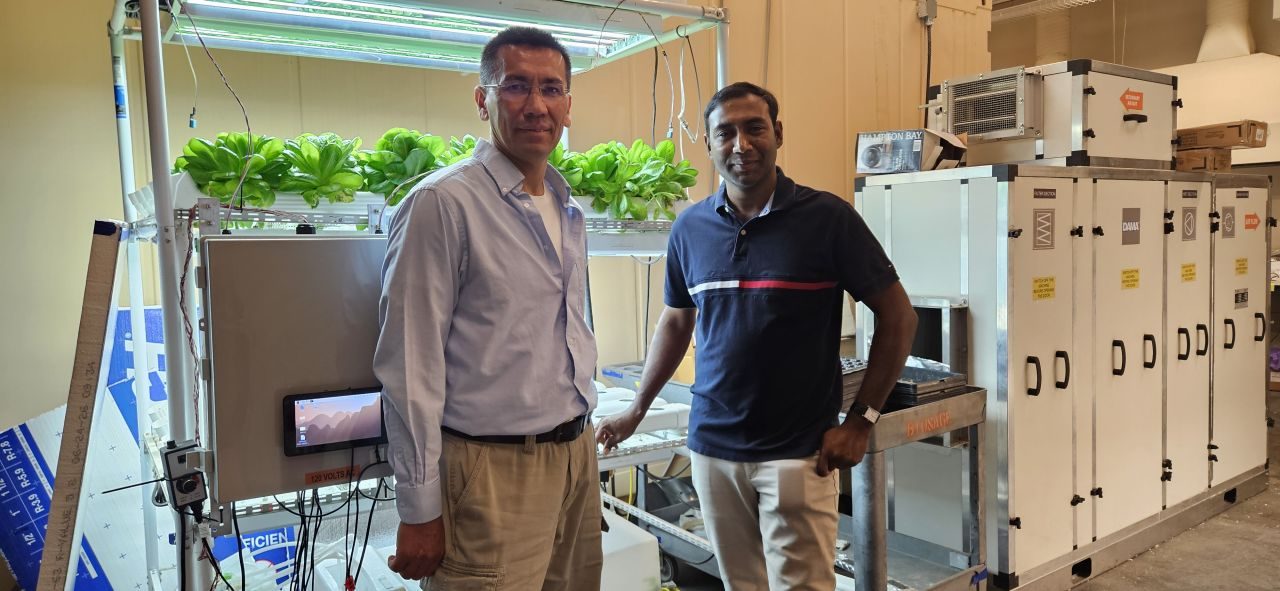 Dr. Eshkabilov with Dr. Shamim Ahamed in the UC Davis CEA lab